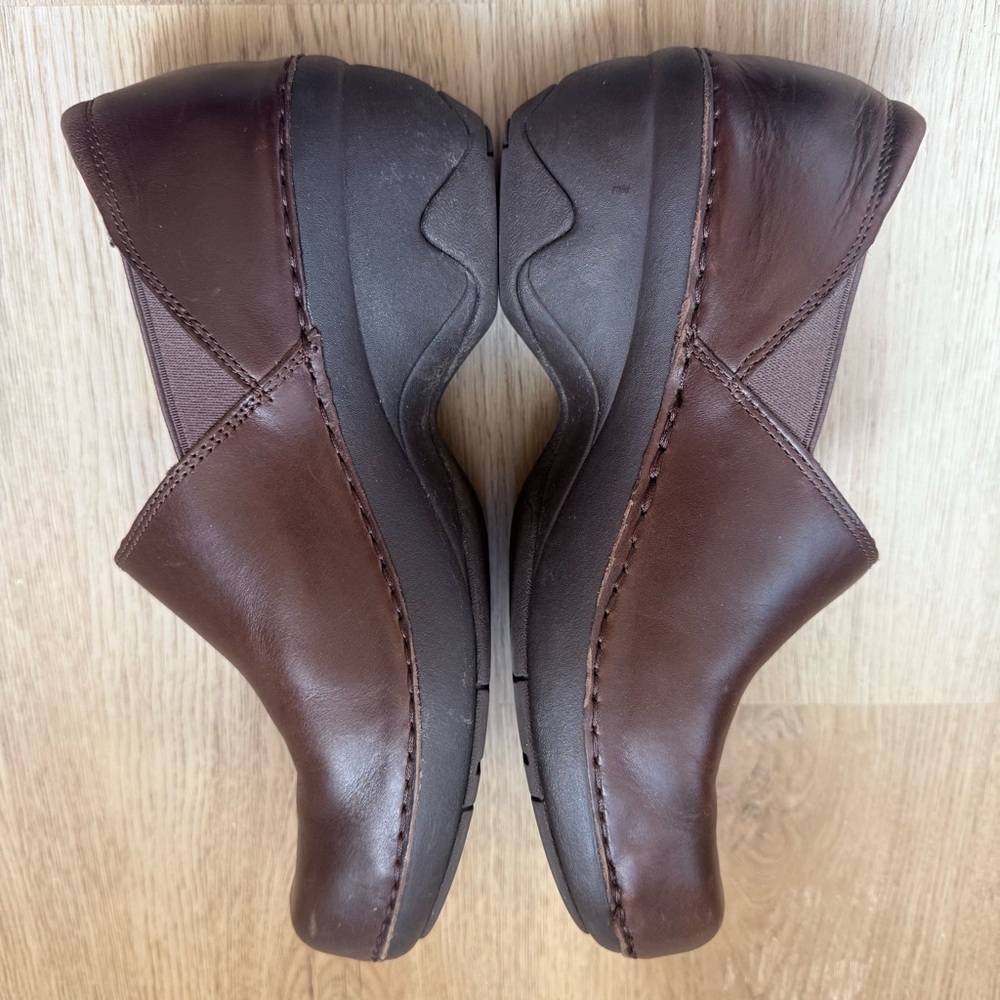 Patagonia Brown Leather Slip-On Clogs Mules Comfortable Size 7.5 - Picture 6 of 9